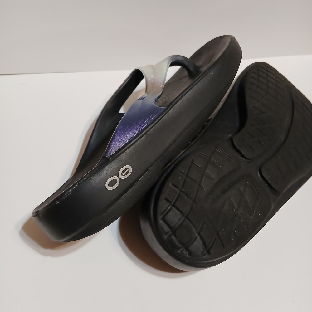 OOFOS OOlala Luxe Women 5 Calypso Sandals Black Thong Recovery 848282012799 - Picture 6 of 9